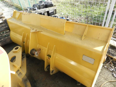 BUCKET -918M 1.8M3