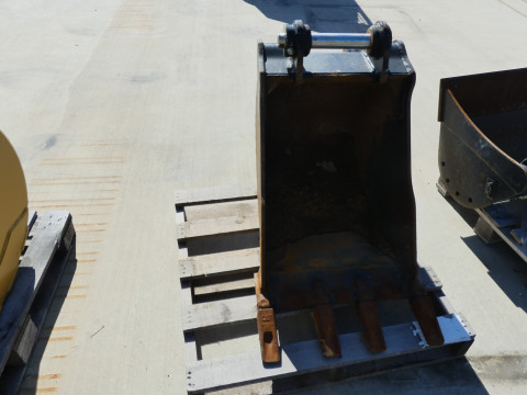 BUCKET-HD 07-10 TONS, 610 mm